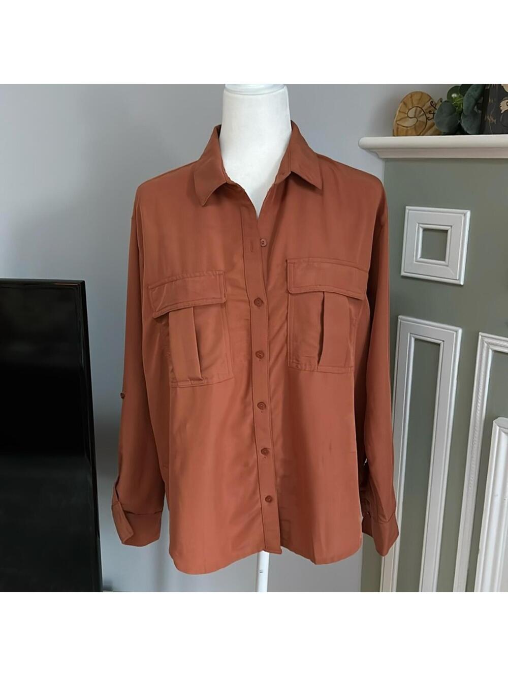 Old Navy rayon women’s blouse